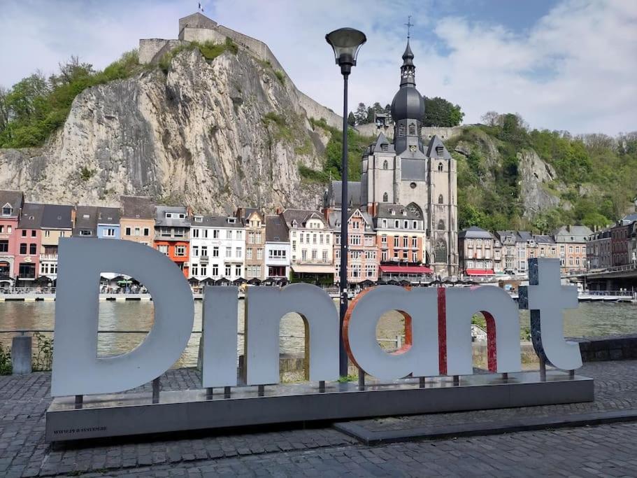 Le Mosan Appartamento Dinant Esterno foto