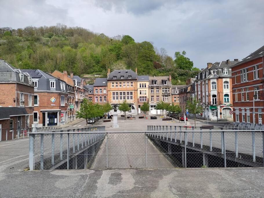 Le Mosan Appartamento Dinant Esterno foto